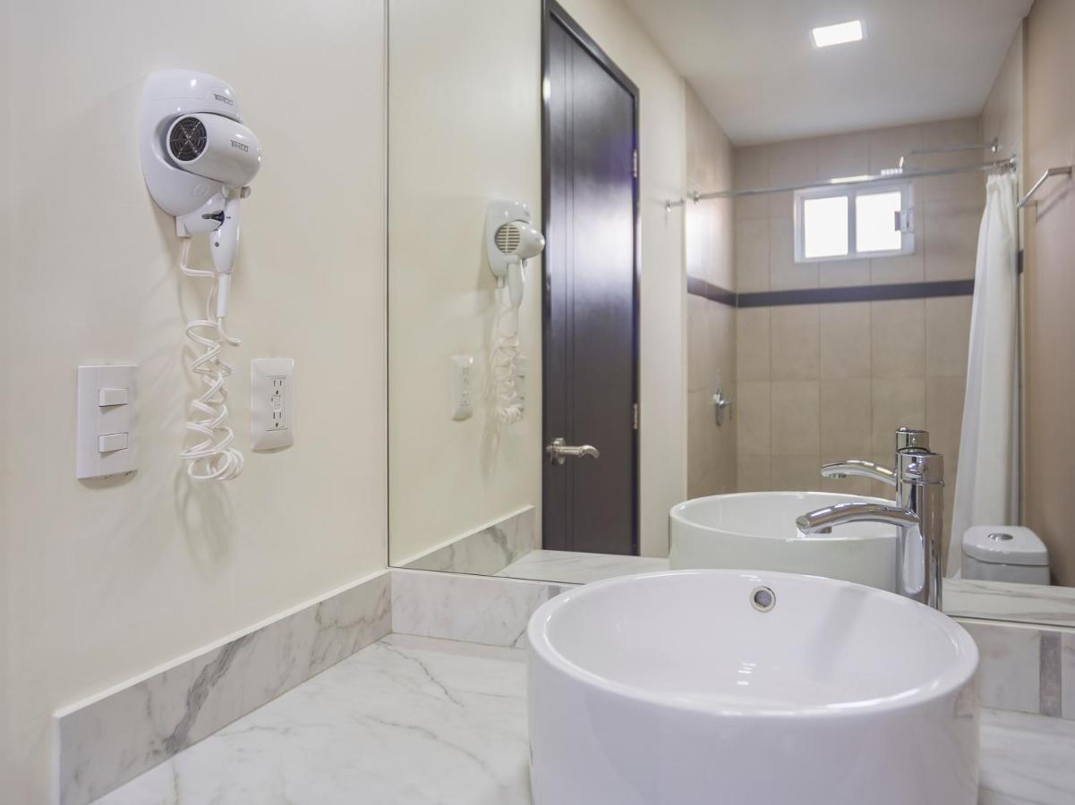 Smart Hotel Монтеррей Экстерьер фото